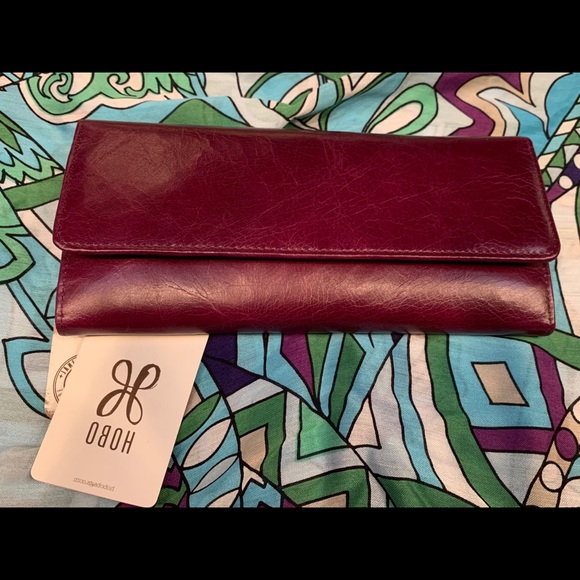 HOBO Handbags - 💜New Hobo Wallet💜